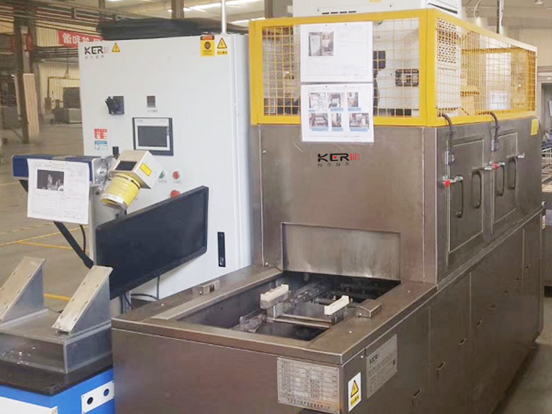 超聲波清洗設(shè)備在噴漆前需要注意哪些事項(xiàng)？